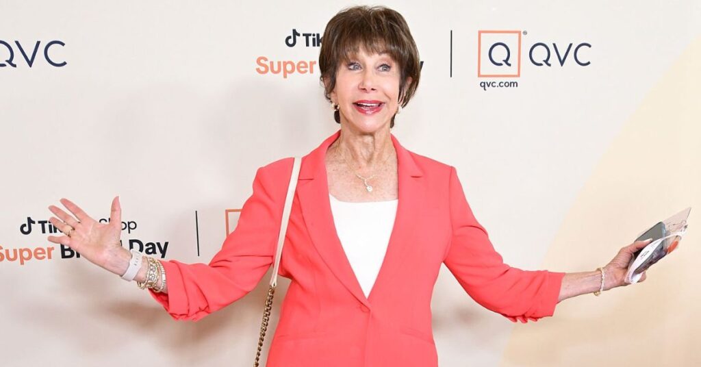 How old is Kathy Levine? Age and birthday