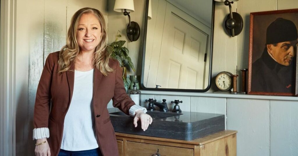 How old is Kristina Crestin? Age and birthday