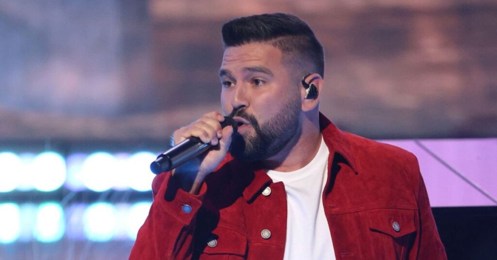 How old is Shay Mooney? Age and birthday