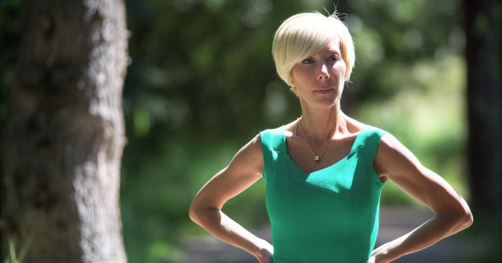 How old is Stephanie Pomboy? Age and birthday