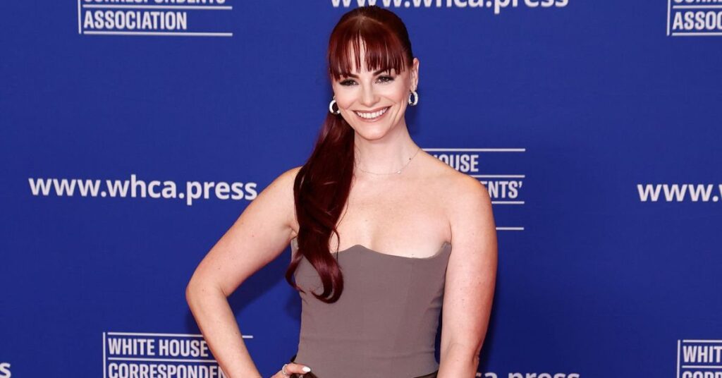 Melanie Zanona’s height, weight, and measurements