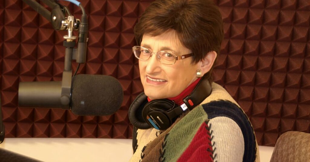 What is Jan Markell’s net worth and salary?