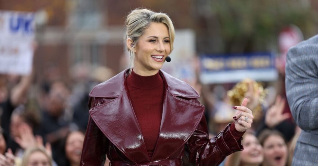 What is Laura Rutledge’s net worth and salary?